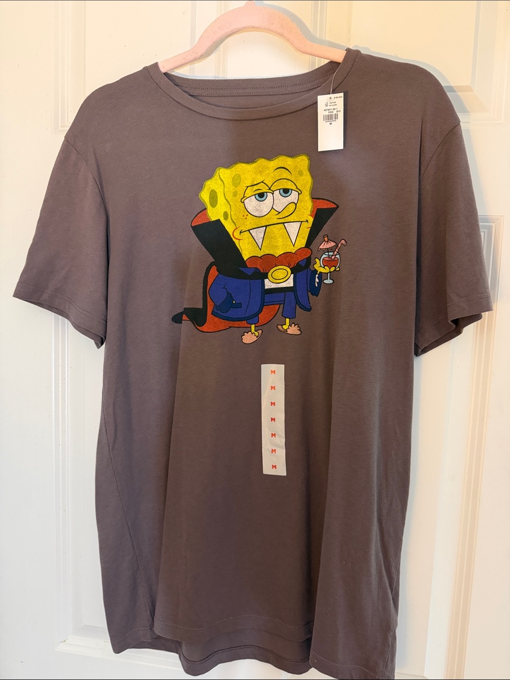 Nickelodeon SpongeBob Vampire Graphic tee Halloween NWT MEDIUM